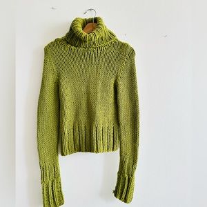 the limited heand knit sweater (size) S
